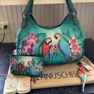 Anuschka Brazilian Beauties Triple Compartment Set